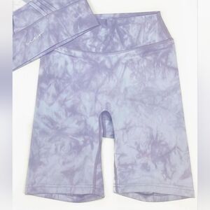 Tier Activewear, Vital Biker Short, Heather (tie dye purple),‎ Size Small